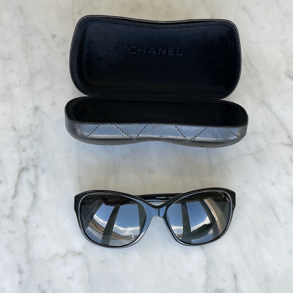 Authentic Chanel sunglasses with Chanel case